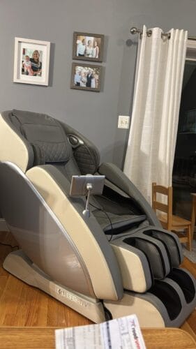 [5 Stars] Kollecktiv A101 Upgraded 4D Massage Chair Full Body Zero Gravity Shiatsu Thai Stretching photo review